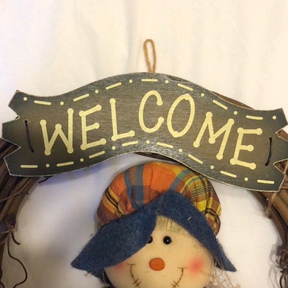 Fall Home Decor Welcome Wreath with scarecrow - Picture 3 of 3